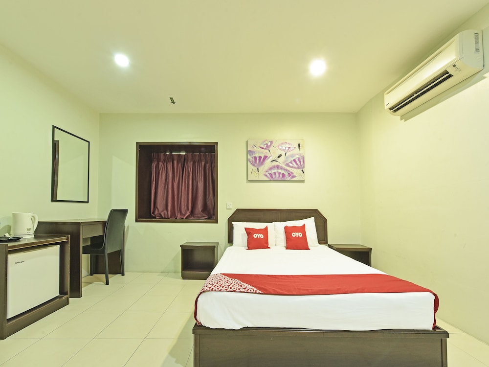 Deluxe Double Room, 1 Queen Bed photo 3