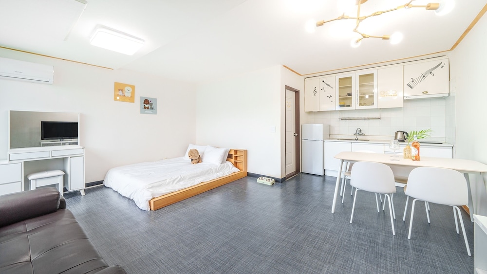 Basic Room, 1 Bedroom (puppy4) photo 1