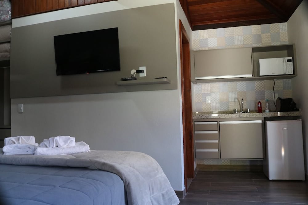 Family Chalet, Multiple Beds, Microwave photo 3