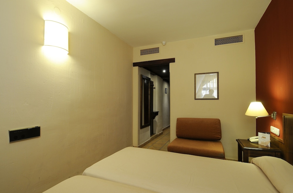 Triple Room (for 3 adults) photo 2