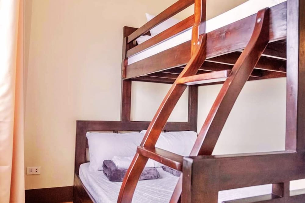 Family Suite - Photo 11