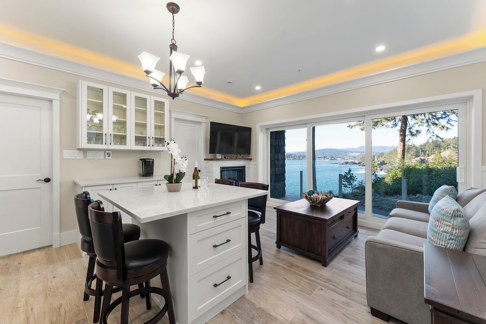 Comfort Suite, 1 Bedroom, Bay View