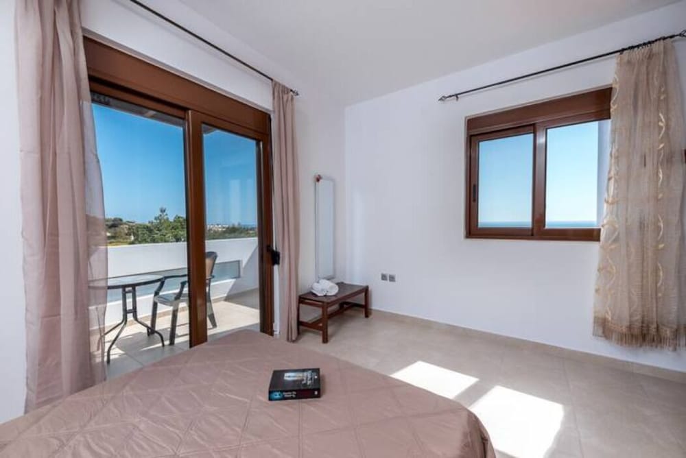 Classic Villa, 2 Bathrooms