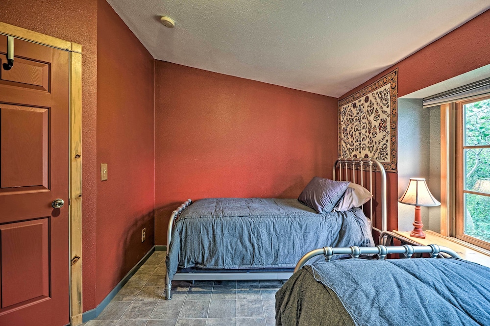 House (2 Bedrooms) photo 1