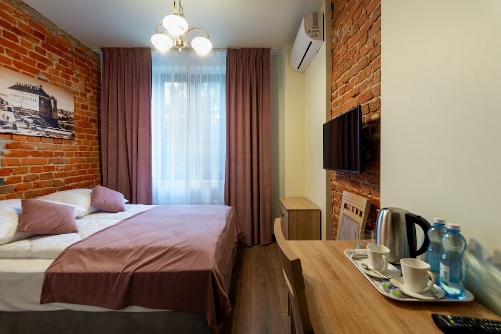 Comfort Room, City View