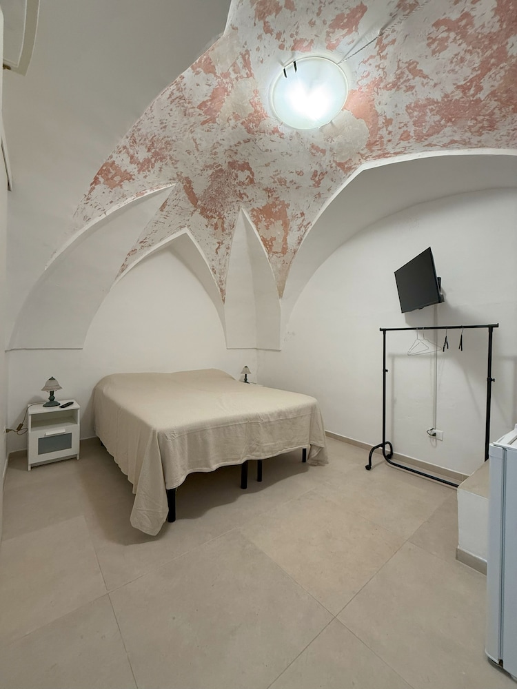 Basic Double Room