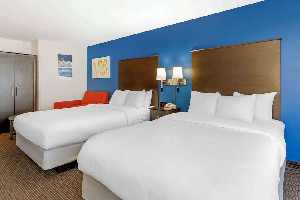 Suite, Multiple Beds, Non Smoking