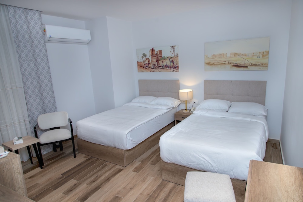 Standard Twin Room, City View