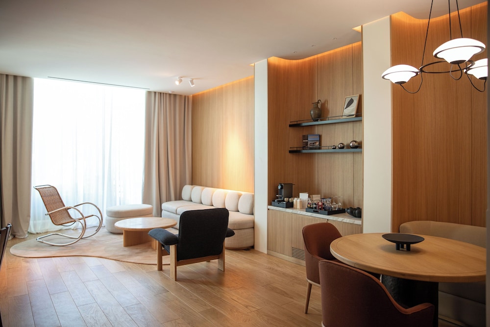 Luxury Suite, Balcony photo 2