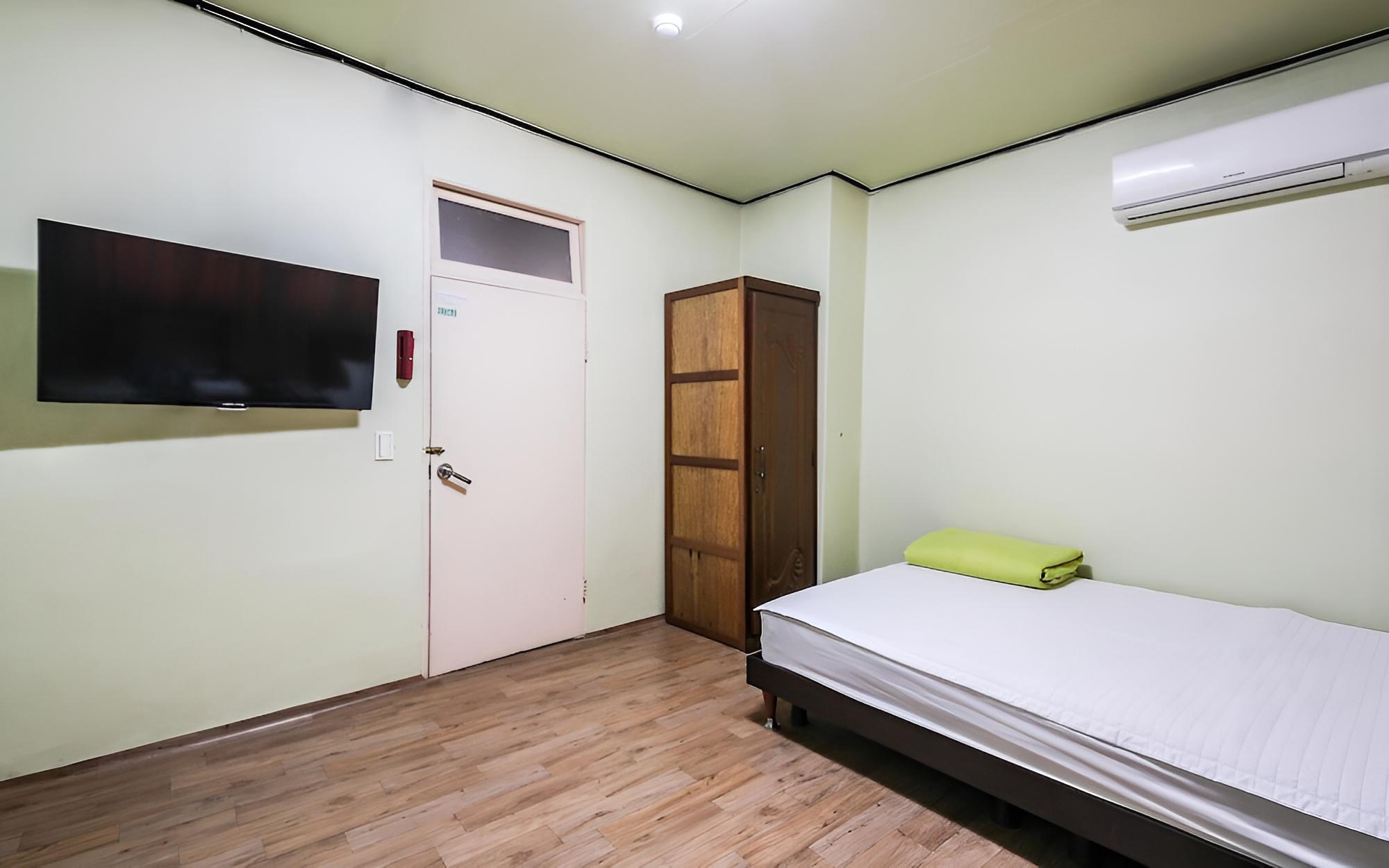 Room (Standard Room) - Photo 5