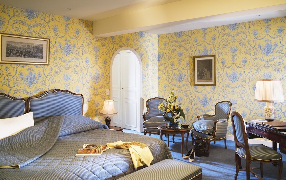 Deluxe Room (in the castle or pavilions) photo 1