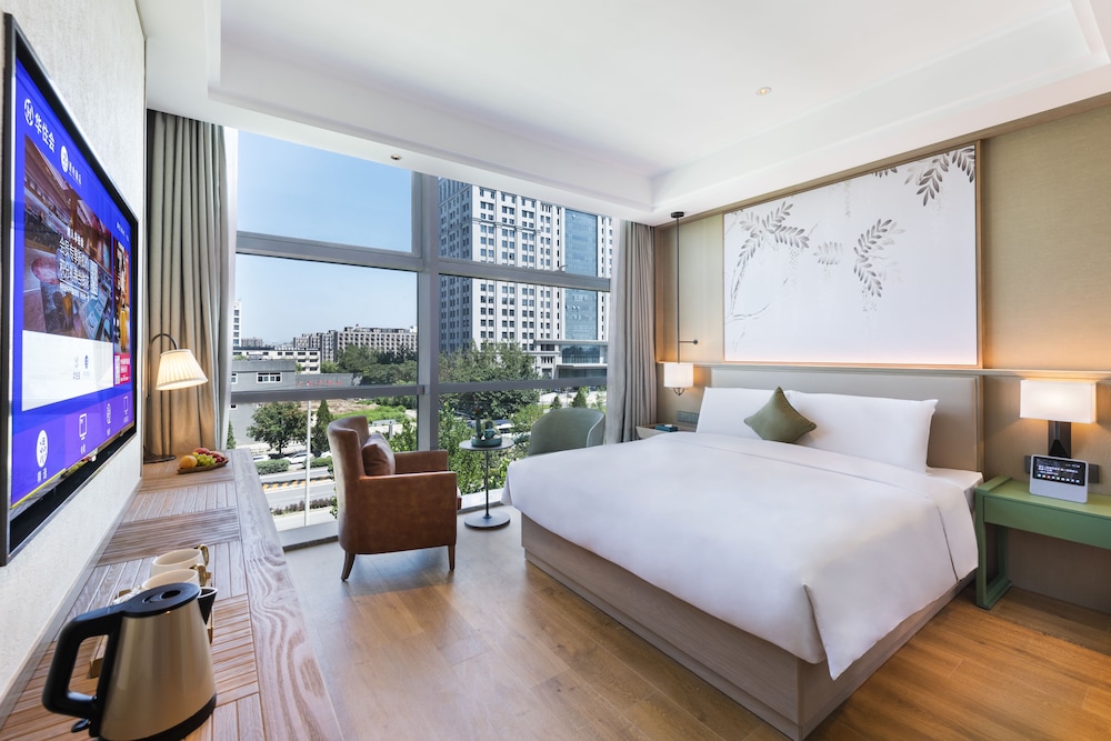 Superior Double Room, Non Smoking (Mainland Chinese Citizen Only