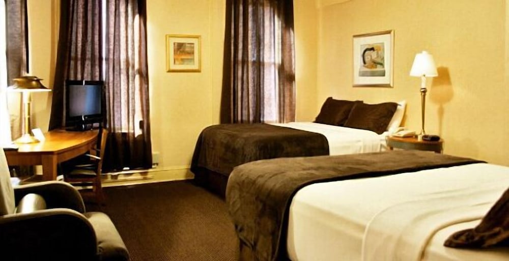 Traditional Room, 2 Full Beds - Photo 7