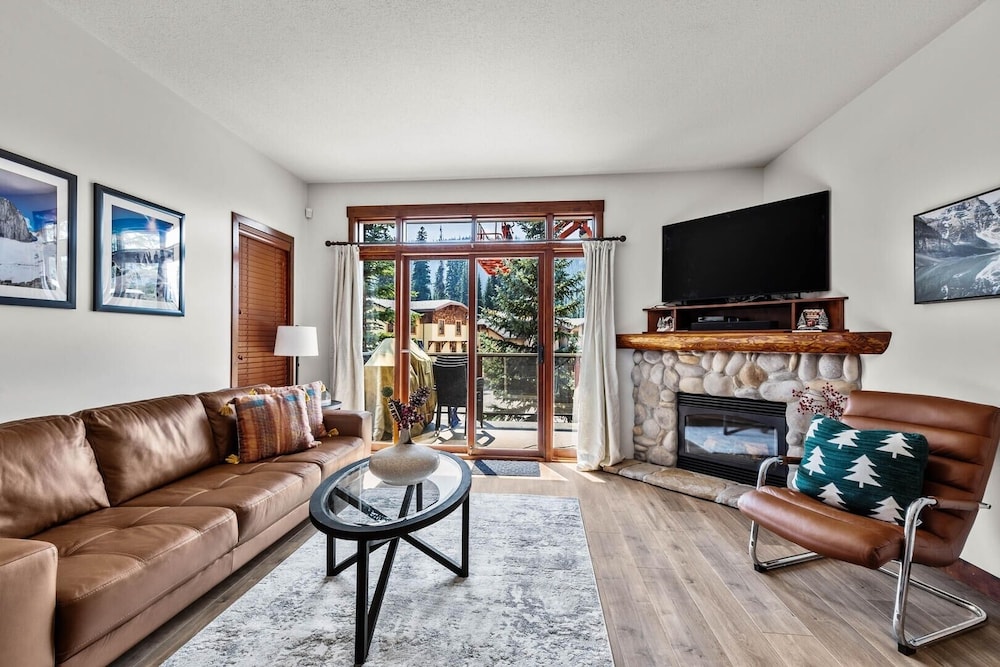 Townhome, 2 Bedrooms photo 1
