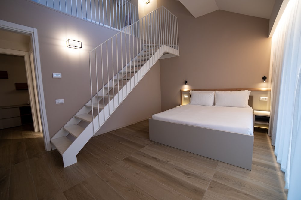 Deluxe Apartment, Terrace - Photo 6