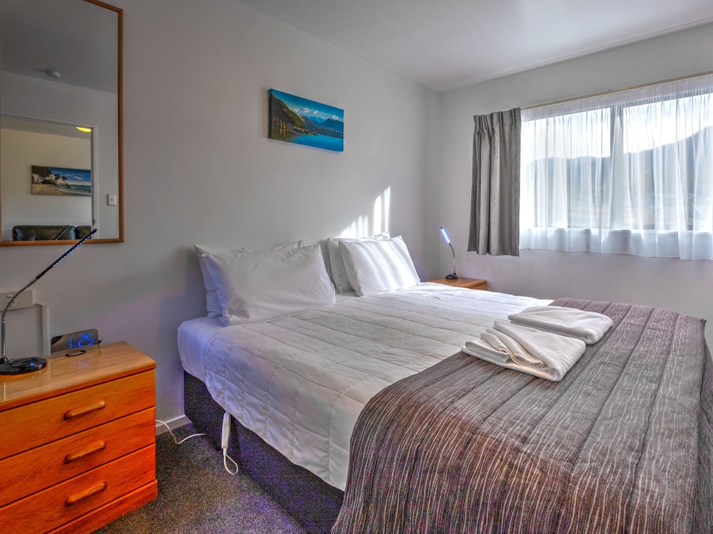 One Bedroom photo 1