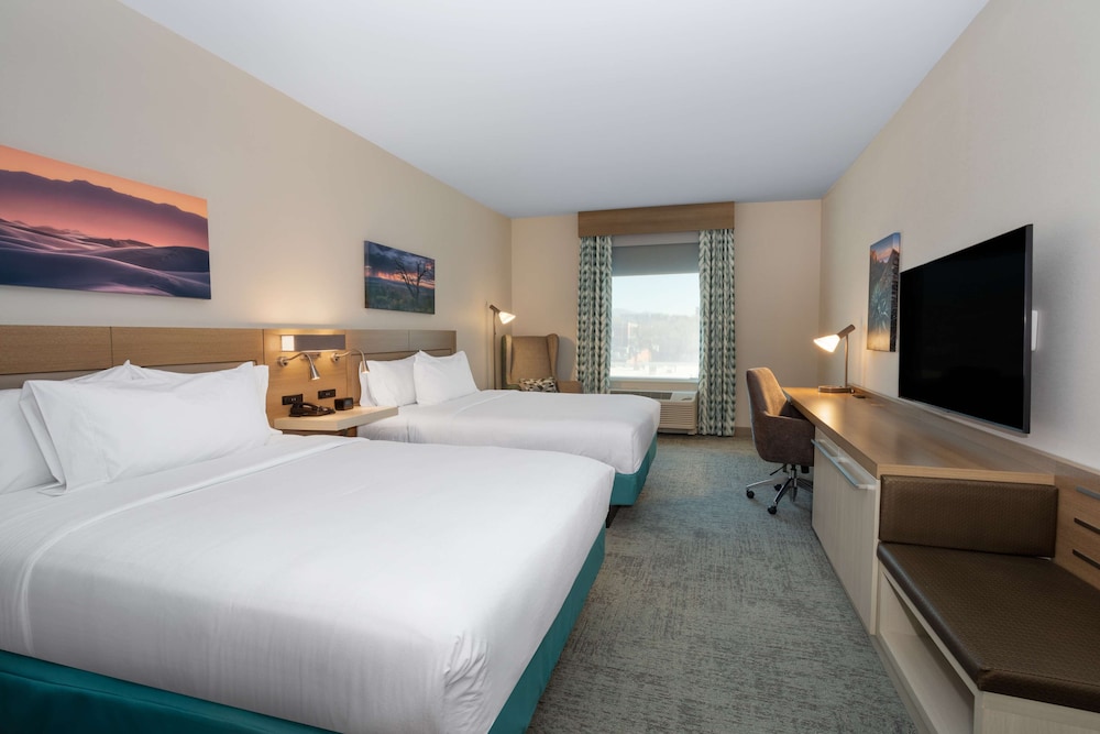 Room, 2 Queen Beds, Accessible (Hearing) photo 1