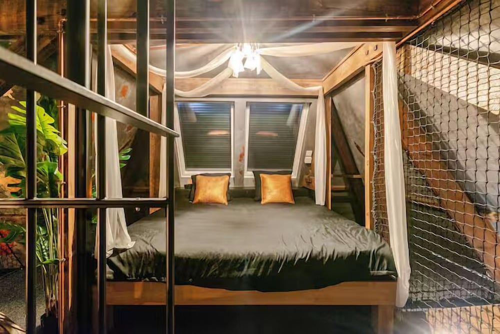 Luxury Suite
