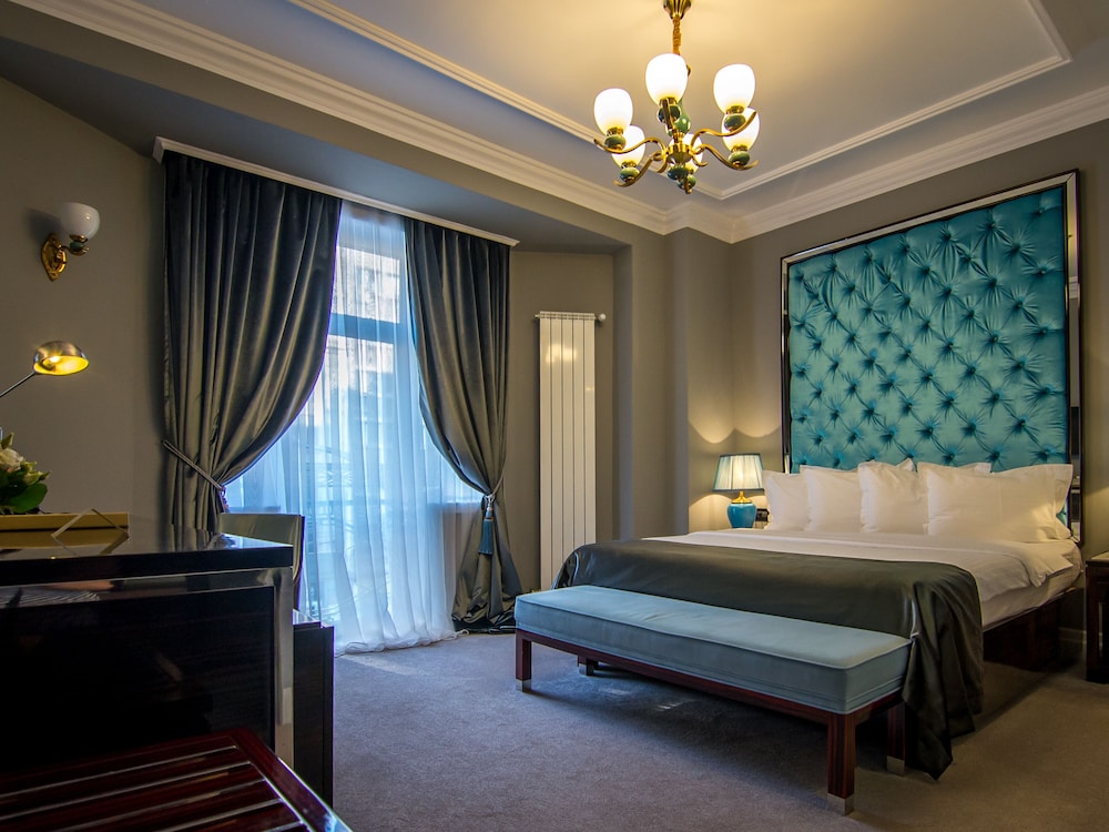 Deluxe Double Room, 1 King Bed - Photo 9