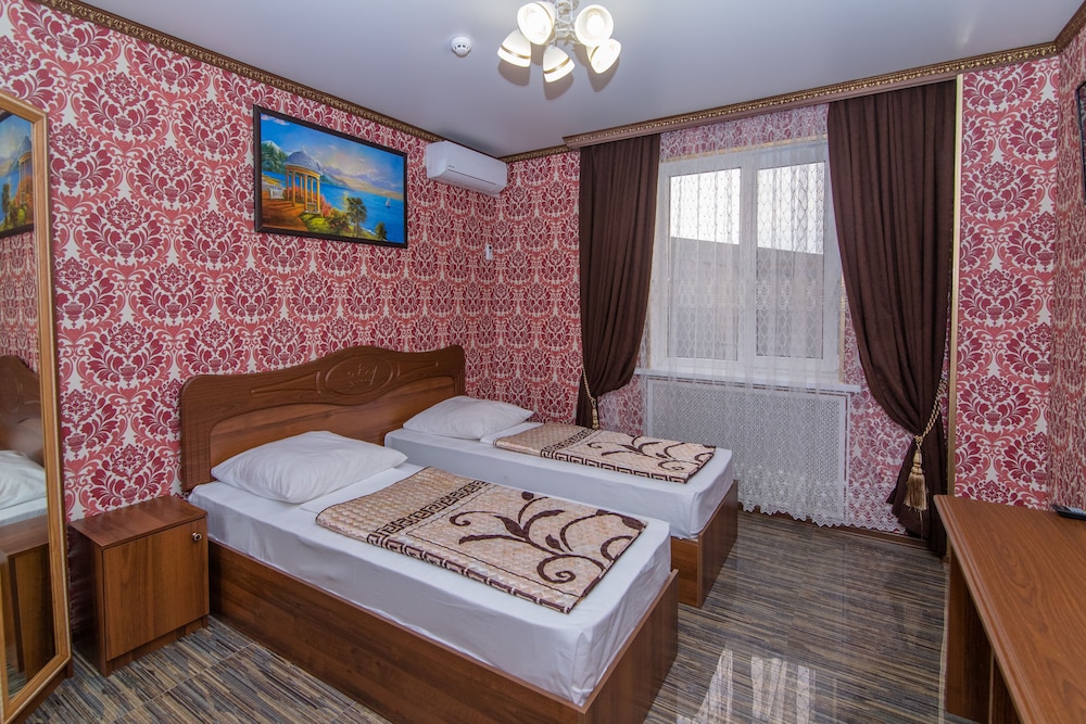 Standard Twin Room photo 2