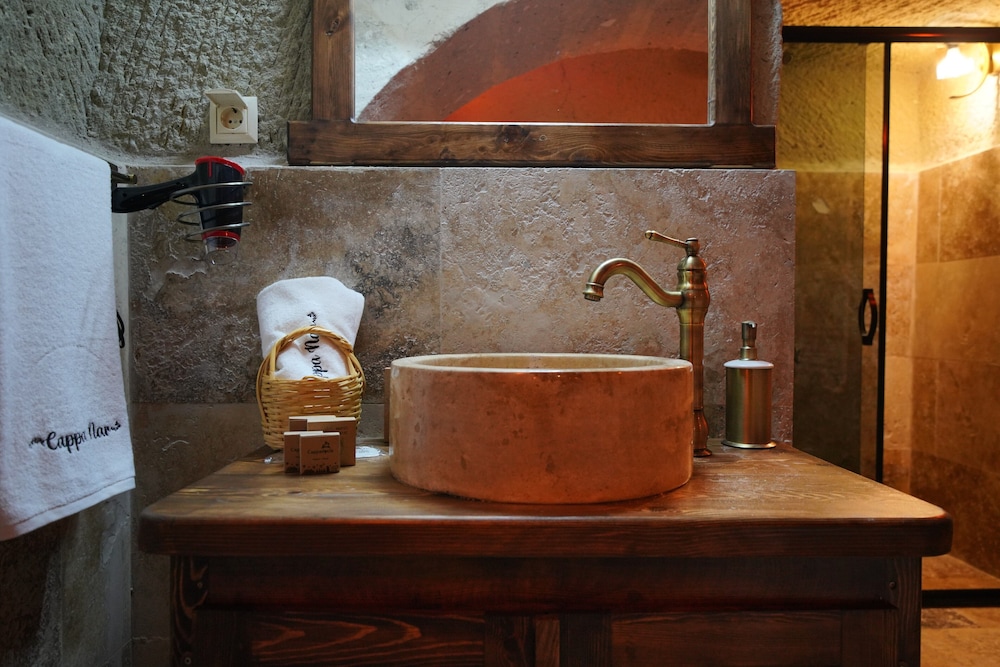 Nazende Hammam Jacuzzi Cave Suite - Photo 33