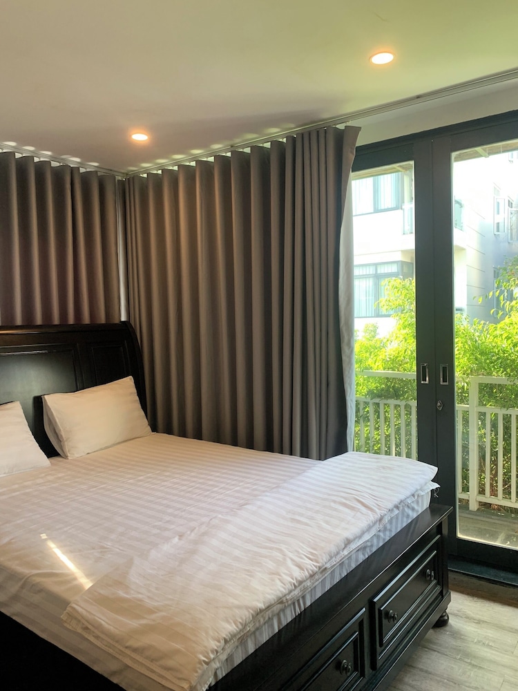 Deluxe Double Room, 1 Queen Bed, City View