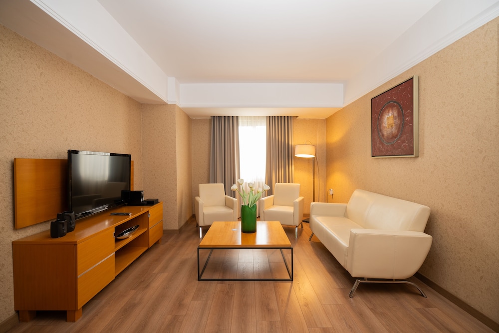 Presidential Suite, 1 King Bed photo 3