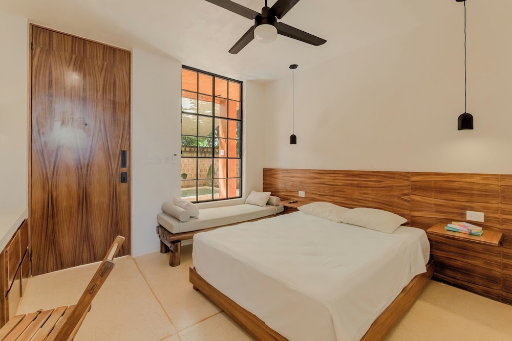 Deluxe Double Room, Garden View photo 3
