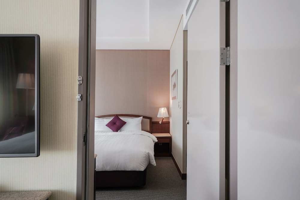 Family Room, Multiple Beds, Non Smoking, Connecting Rooms (Connecting rooms) - Photo 2