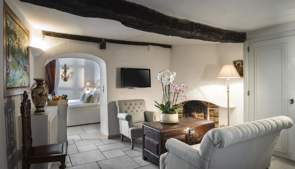 Junior Suite - Photo 1
