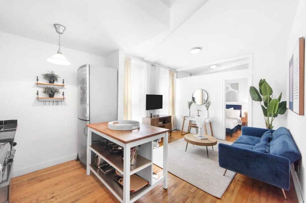 Apartment, 1 Bedroom, Non Smoking, Pets Allowed photo 2