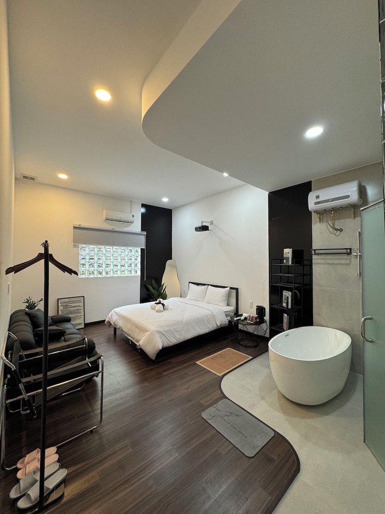 Exclusive Studio Suite