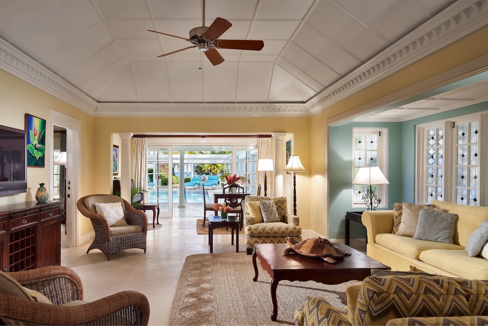 Suite (Pool)