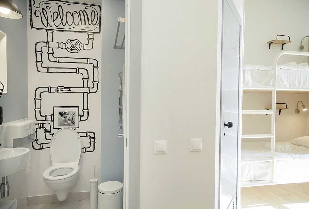 Shared Dormitory, Women only, Private Bathroom (12 beds) photo 2