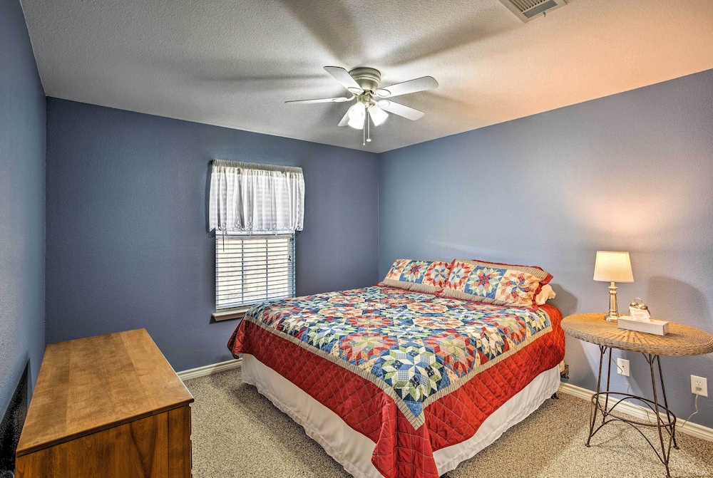 House (2 Bedrooms) photo 2