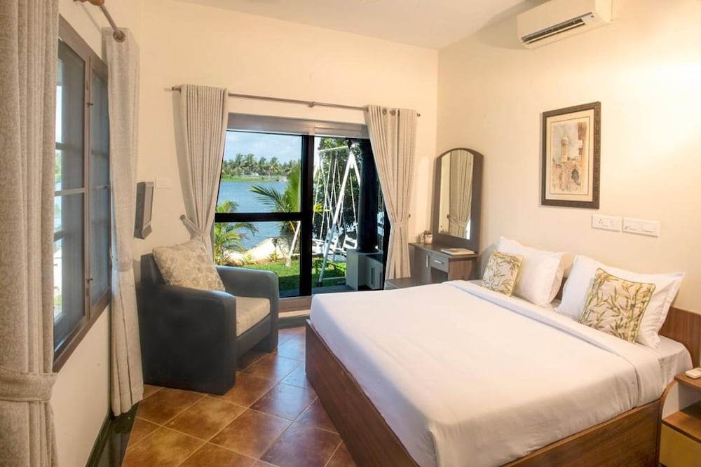 Luxury Villa photo 1