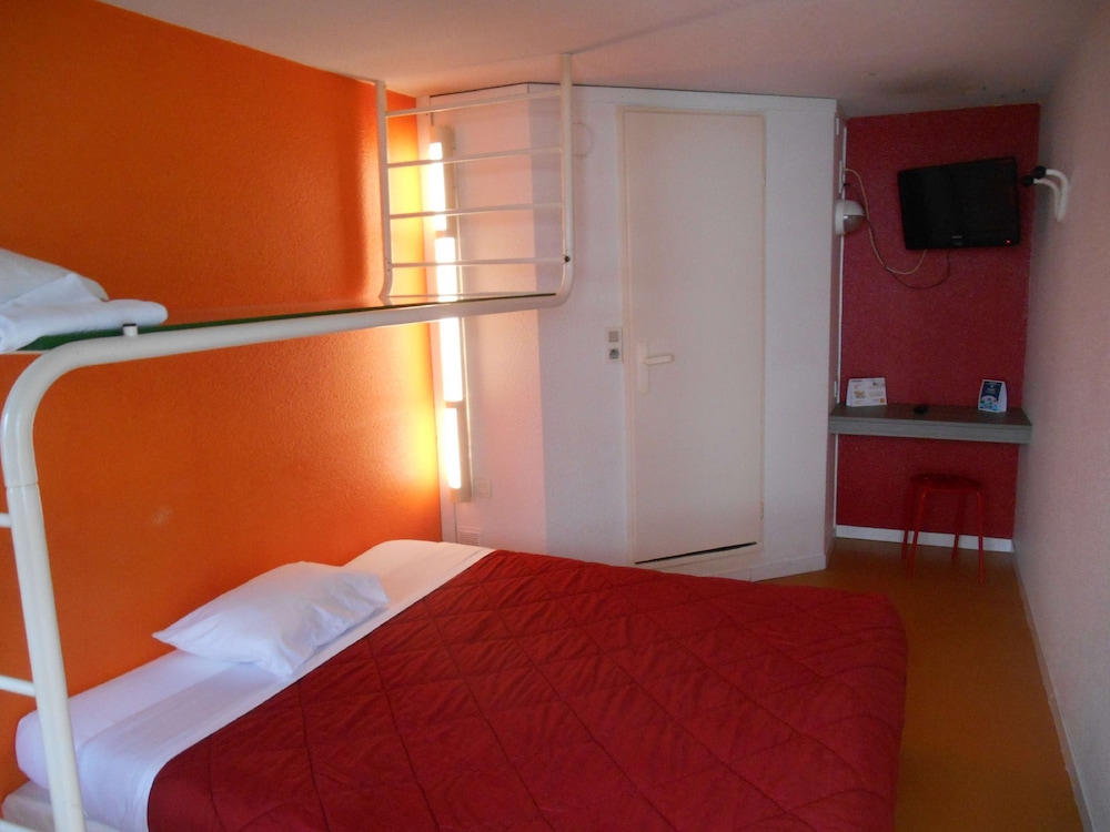 Standard Room, 1 Double Bed - Photo 4