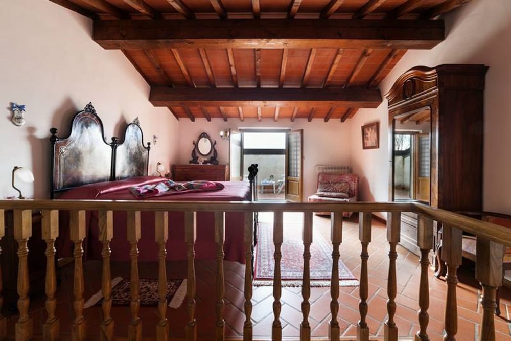 Romantic Apartment, 1 Bedroom, Balcony, Garden Area photo 3