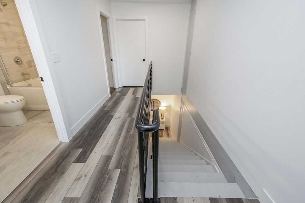 Luxurious 3 Bedroom Brand NEW Town House, 사진 40