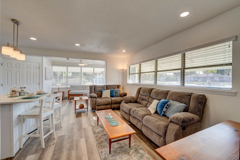 House, Multiple Beds, Patio, Garden View (Break Of Dawne)