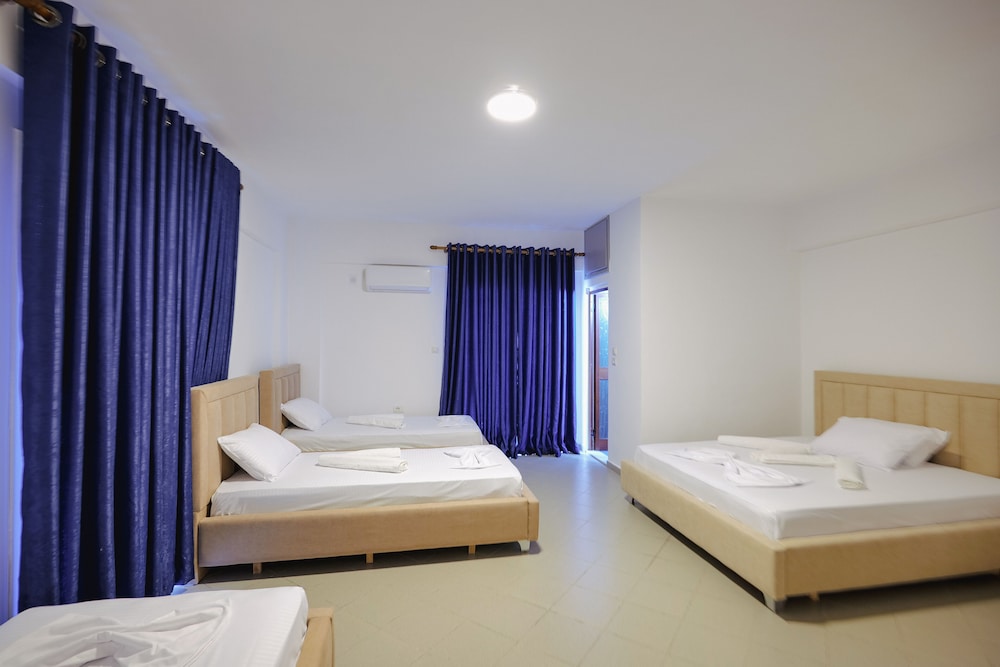 Triple Room, Balcony photo 3