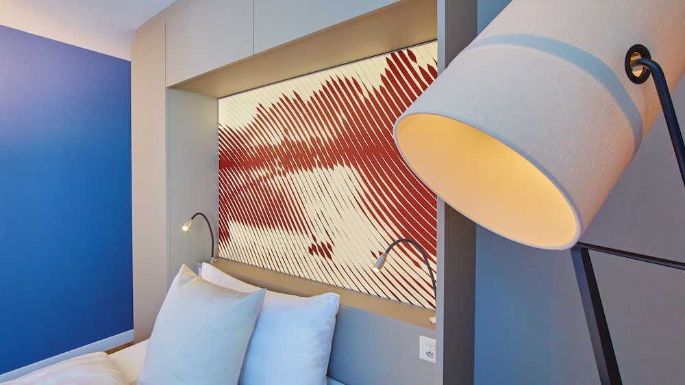 Superior Double Room thumbnail 5