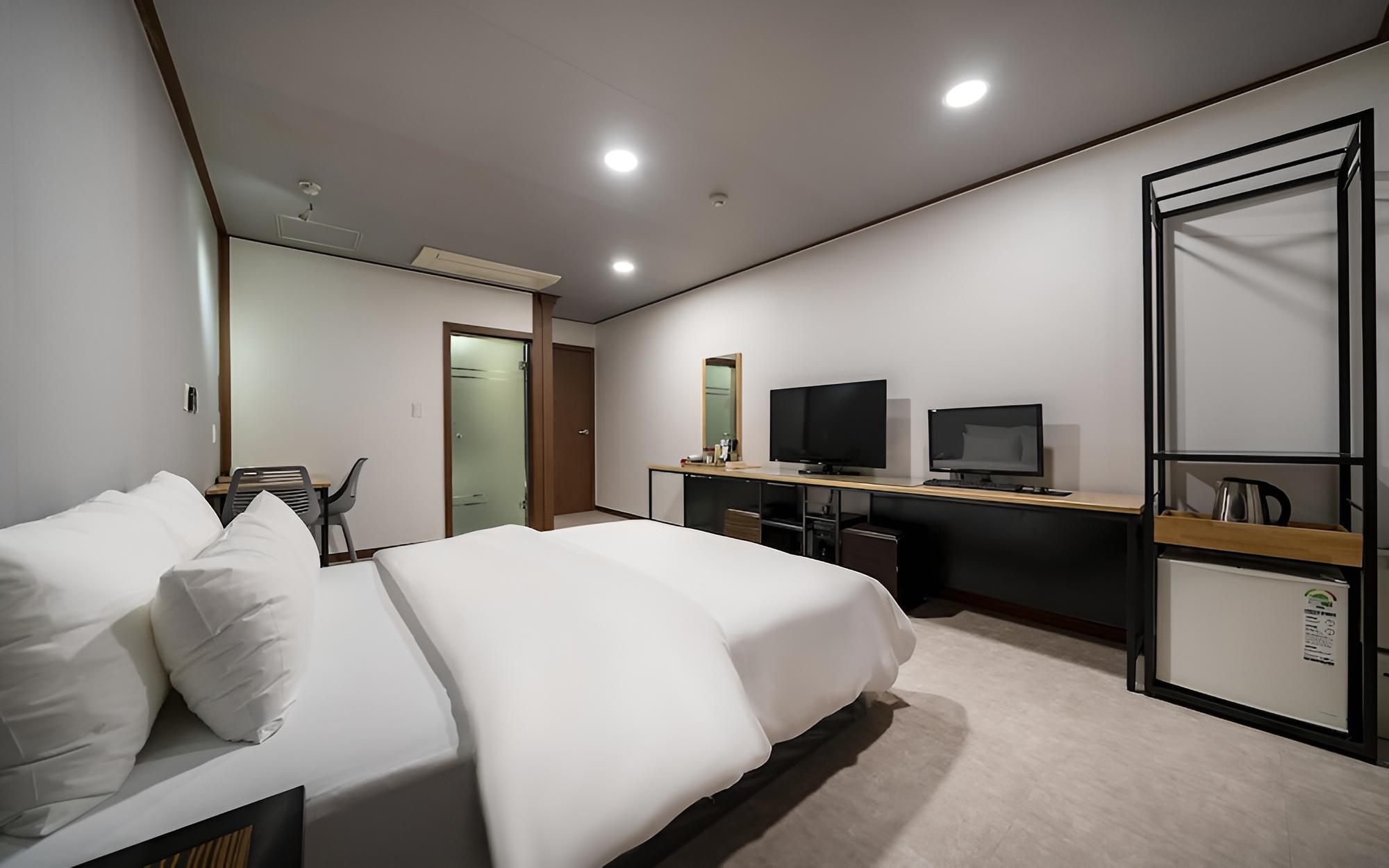 Room (Standard Room) photo 1
