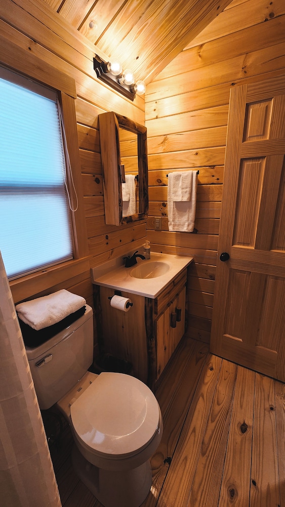Willow Cabin photo 3
