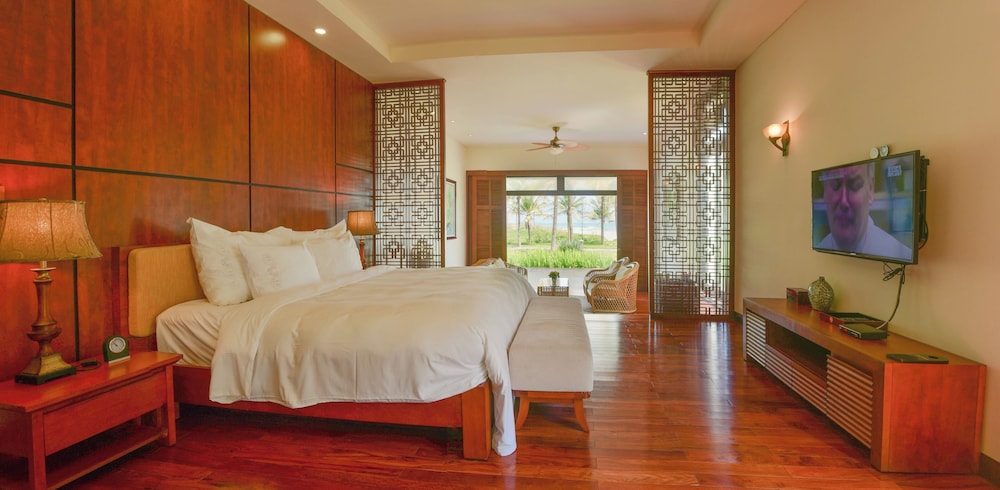 Villa, 4 Bedrooms, Ocean View - Photo 2