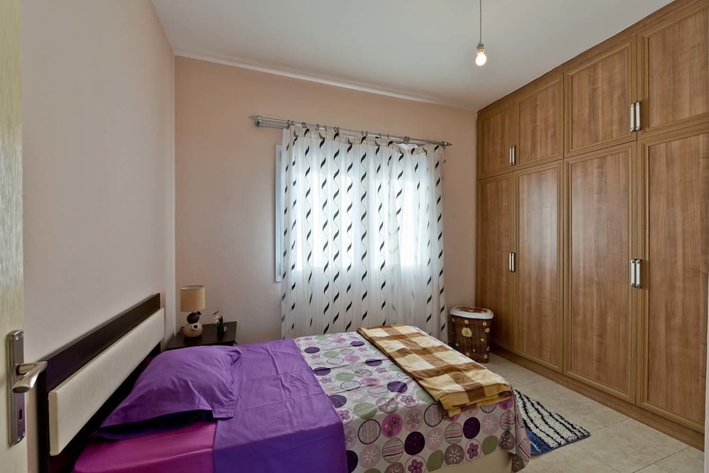 Villa photo 1