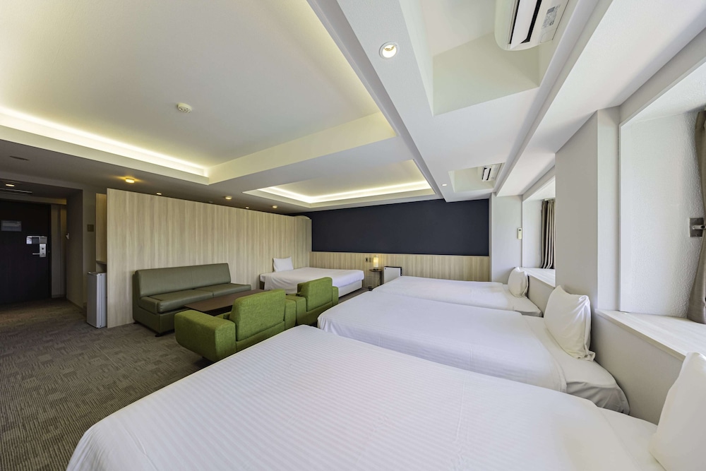Deluxe Quadruple Room photo 2