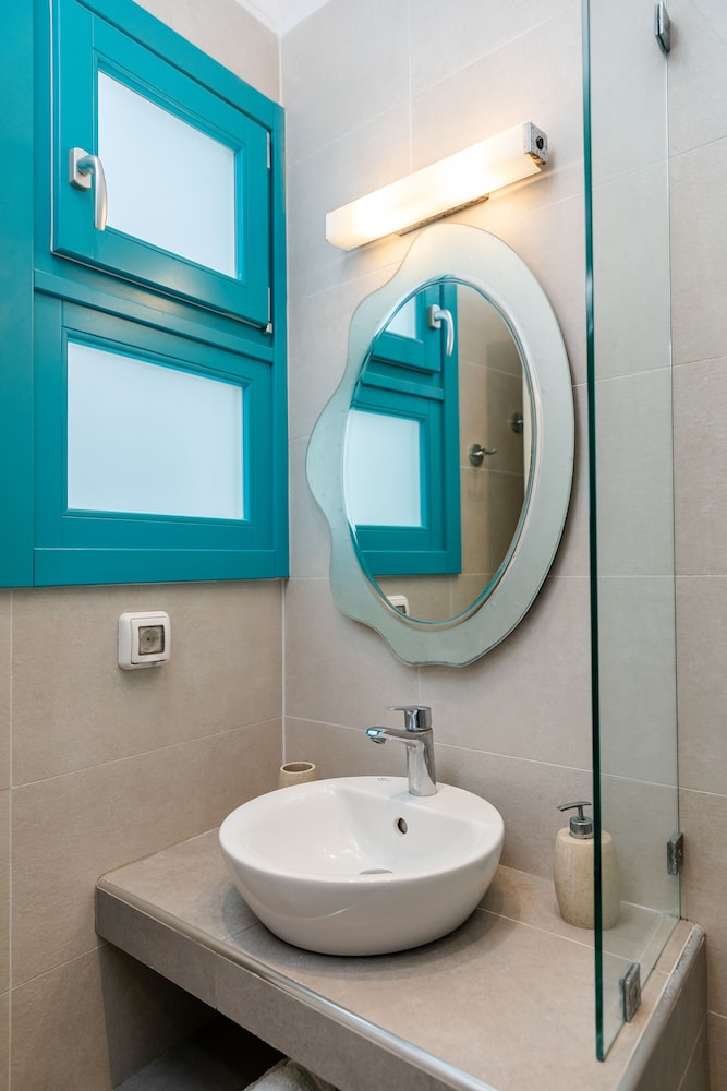 Standard Room - Photo 7