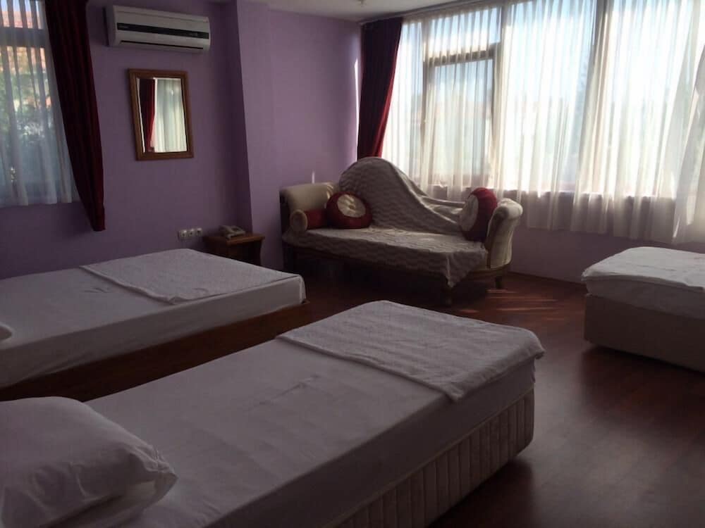 Standard Triple Room photo 1