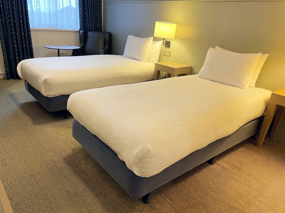 Standard Room, 2 Twin Beds - Photo 6